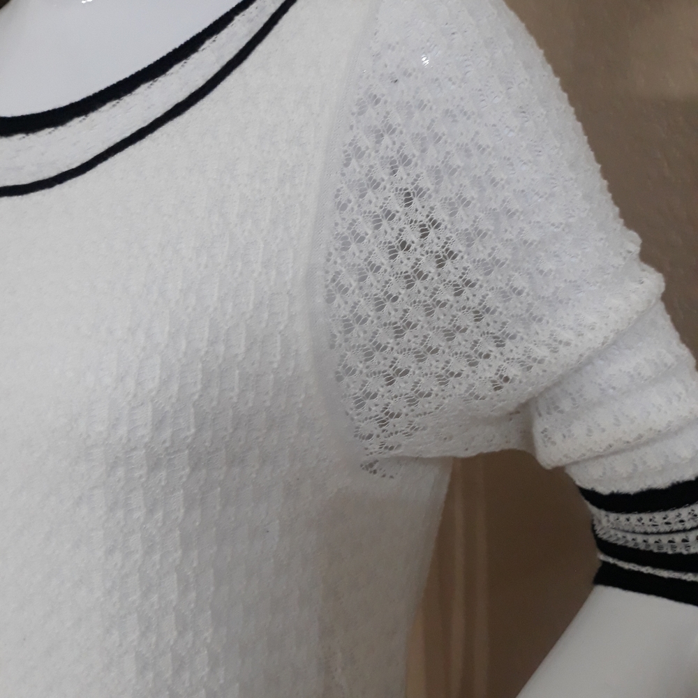 Facconable Top - image 4